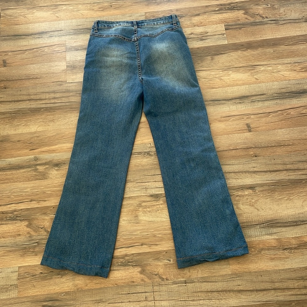Jeans - Picture 3 of 4
